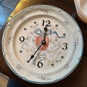 INTERNATIONAL MARMALADE Vintage Plate Clock 10.5 x10.5